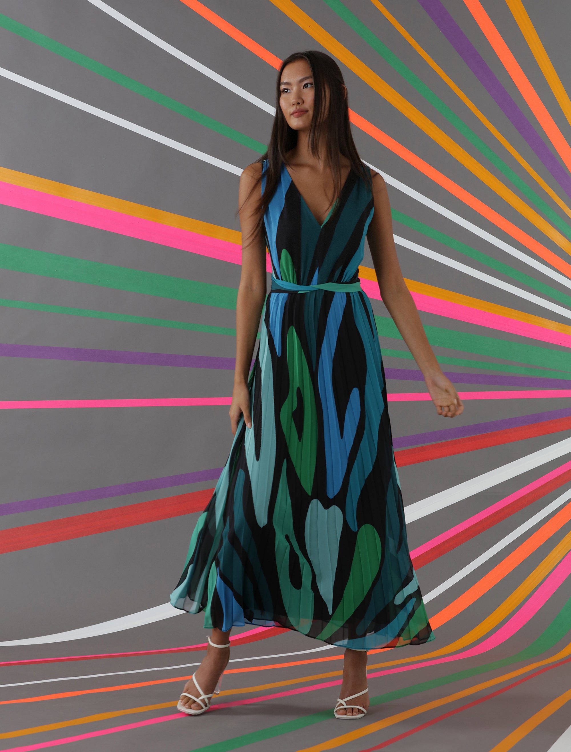 HALTER NECK MAXI W/ COLLAR & SELF TIE