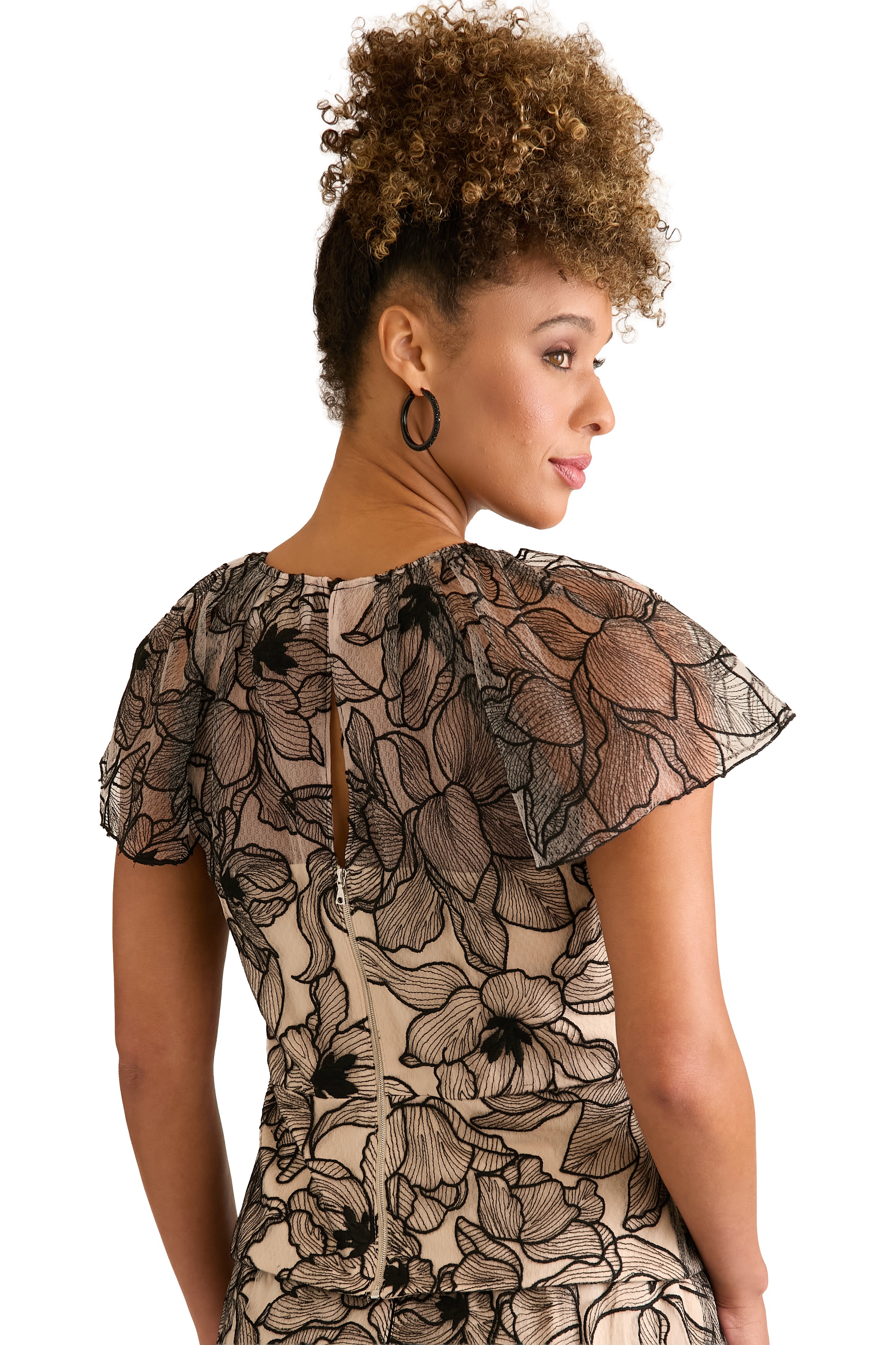 Madonna Cap Sleeve Embroidered Blouse – Maggy London