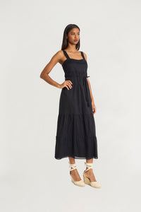 Nolan in Solid Cotton
