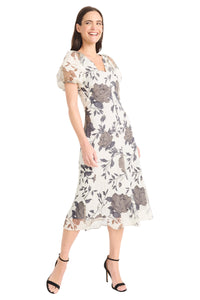 Mariel Puff Sleeve Midi in Crinkle Jacquard