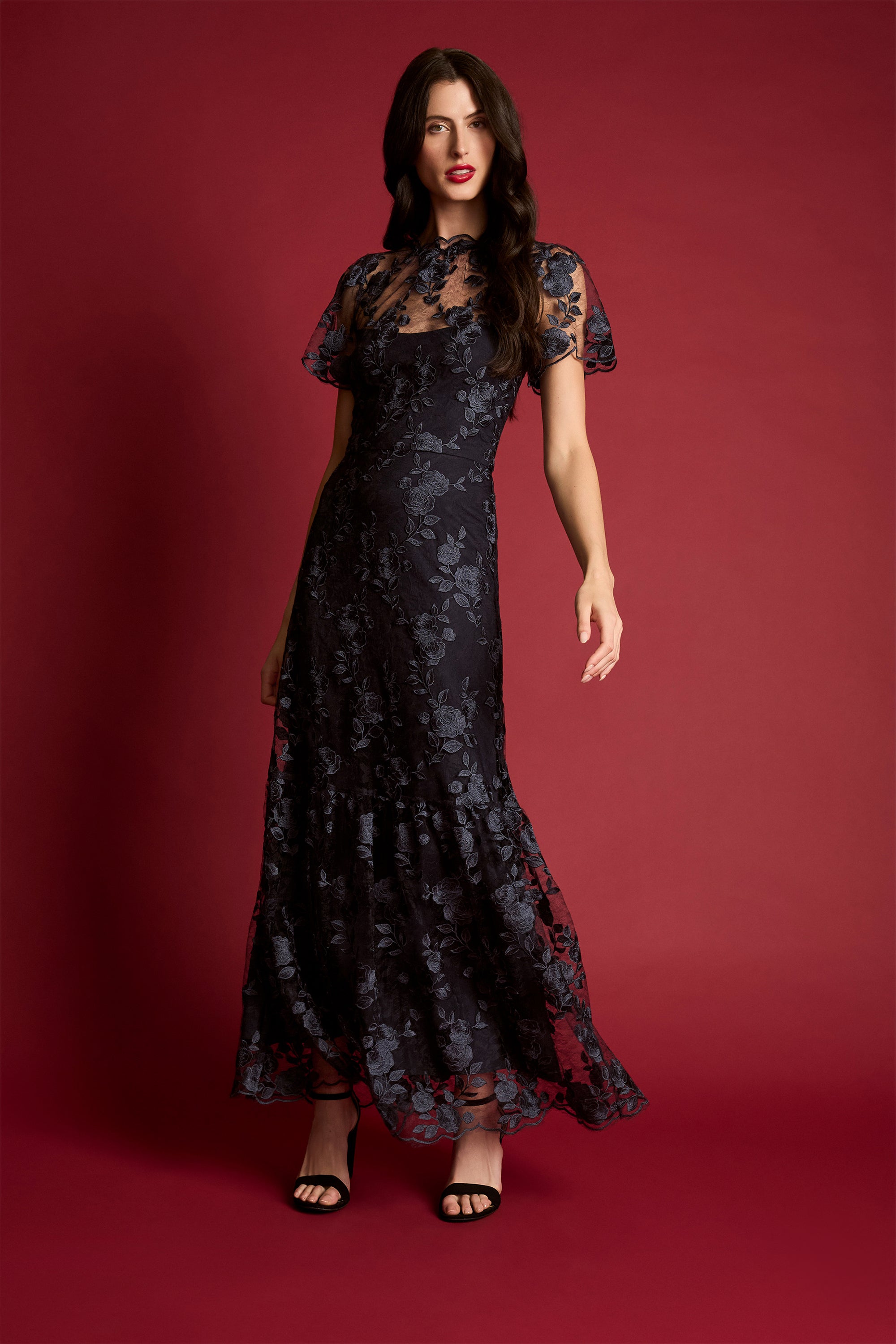 Adelheid Embroidered Lace Gown – Maggy London