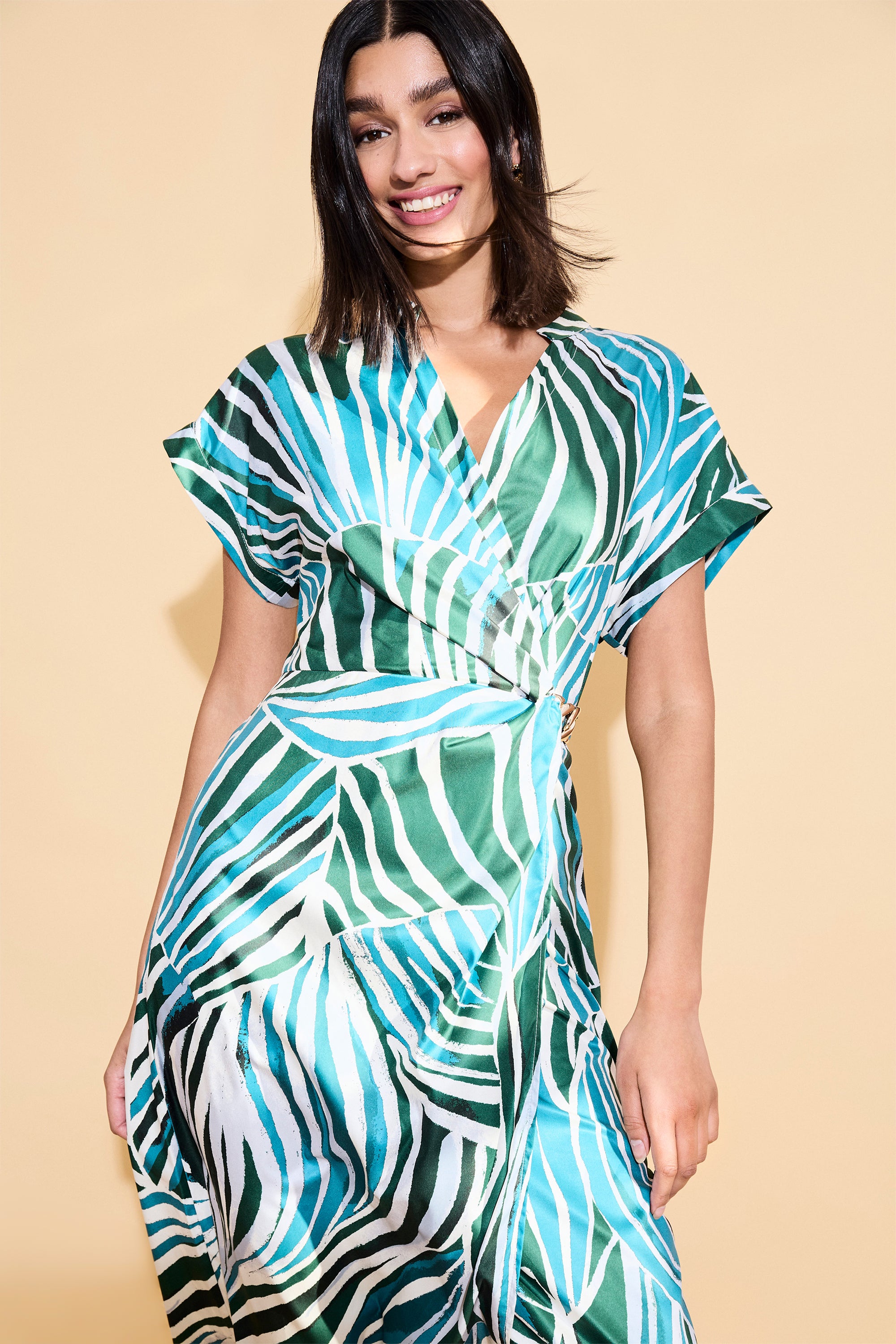 Solena Dolman Cap Sleeve Midi A-Line Short Sleeve Dress | Maggy London
