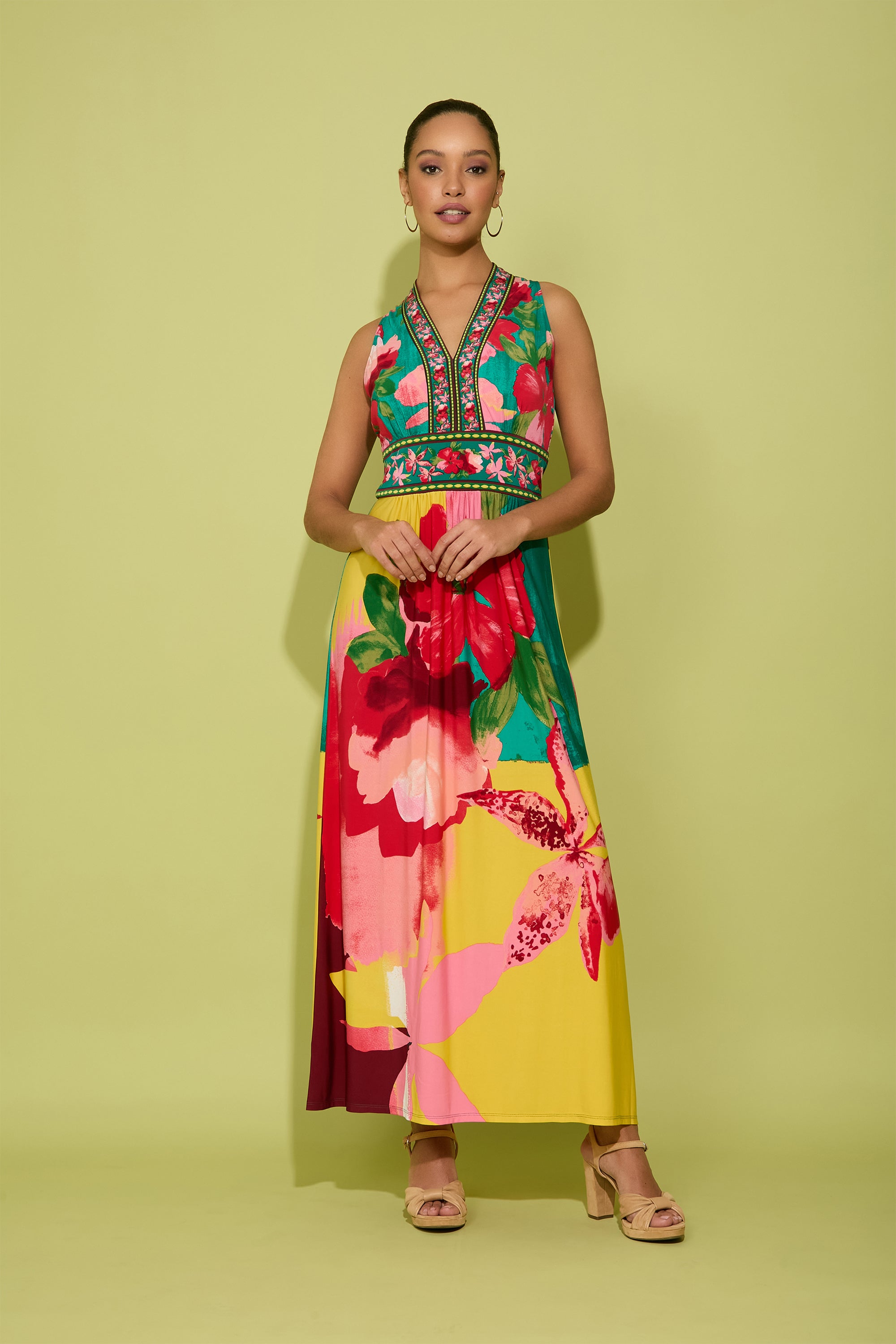 V-NECK SLEEVELESS MAXI – Maggy London