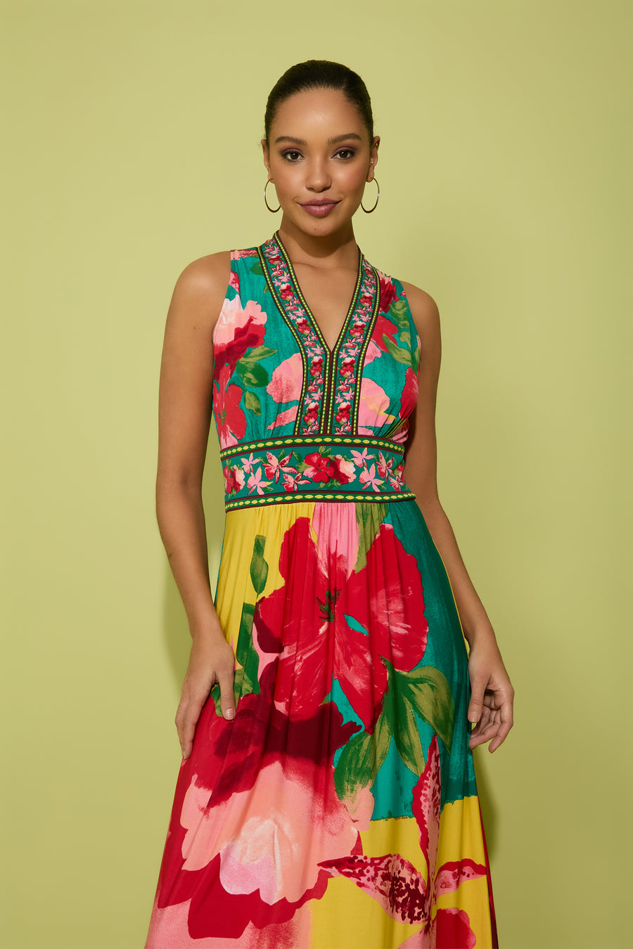 V-Neck Sleeveless Maxi Dress - Rose Red/ Gold
